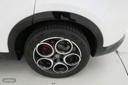 Alfa Romeo Tonale 1.3 Multi-air PHEV Q4 Tributo Italiano - Miniatura 2