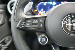 Alfa Romeo Tonale 1.3 Multi-air PHEV Q4 Tributo Italiano - Miniatura 32
