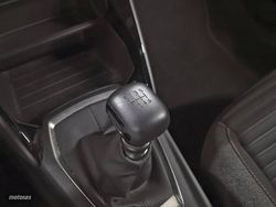 Peugeot 2008 Puretech 100 S&S 6 Vel. MAN Active Pack - Miniatura 16