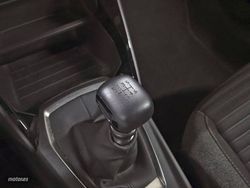 Peugeot 2008 Puretech 100 S&S 6 Vel. MAN Active Pack - Miniatura 80
