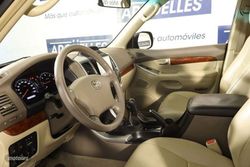 Toyota Land Cruiser 3.0 D4D VXL 7Plazas 166 CV - Miniatura 23