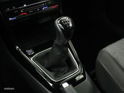 Volkswagen T-Cross 1.0 TSI 85KW MAS 5P - Miniatura 10