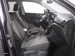 Volkswagen T-Cross 1.0 TSI 85KW MAS 5P - Miniatura 5
