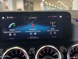 Mercedes EQA 300 4MATIC - Miniatura 19