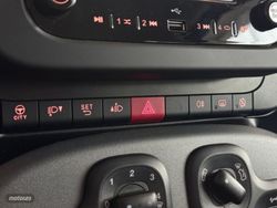 Fiat Panda Cross 1.0 Hybrid 51 kW - Miniatura 20