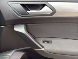 Volkswagen Touran Life 2.0 TDI 110kW (150CV) DSG - Miniatura 20