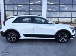 Kia Niro 1.6 GDi HEV 141CV Concept - Miniatura 14