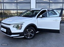 Kia Niro 1.6 GDi HEV 141CV Concept - Miniatura 19