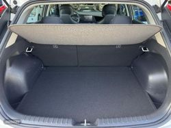 Kia Niro 1.6 GDi HEV 141CV Concept - Miniatura 36