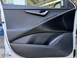 Kia Niro 1.6 GDi HEV 141CV Concept - Miniatura 39