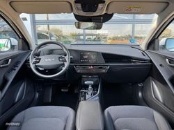 Kia Niro 1.6 GDi HEV 141CV Concept - Miniatura 9