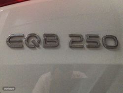 Mercedes EQB 250 - Miniatura 12