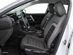 Citroen C4 Hybrid 145 ë-DCS6 Plus - Miniatura 10