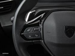 Peugeot 2008 Puretech 130 S&S EAT8 Allure - Miniatura 26