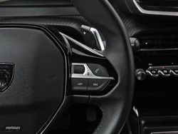 Peugeot 2008 Puretech 130 S&S EAT8 Allure - Miniatura 27
