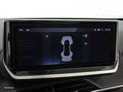 Peugeot 2008 Puretech 130 S&S EAT8 Allure - Miniatura 30