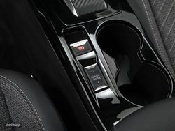 Peugeot 2008 Puretech 130 S&S EAT8 Allure - Miniatura 36