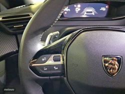 Peugeot 2008 N2008 Hybrid 145 eDCS6 Allure - Miniatura 25