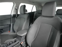 Kia Sportage 1.6 TGDI 160CV Active - Miniatura 25