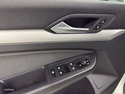 Volkswagen Golf Variant Bussines 2.0 TDI 115 c.v - Miniatura 17
