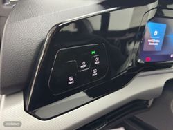 Volkswagen Golf Variant Bussines 2.0 TDI 115 c.v - Miniatura 23