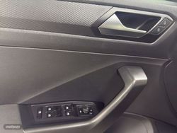 Volkswagen T-Roc Edittion 2.0 TDI 115 c.v - Miniatura 18
