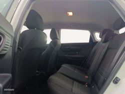 Hyundai i20 1.0 TGDI 74kW (100CV) 48V Essence - Miniatura 12