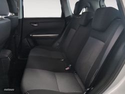 Suzuki Vitara 1.4 T Mild Hybrid GLE 95 kW (129 CV) - Miniatura 11