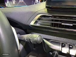 Peugeot 5008 1.5 BlueHDi 96kW S&S EAT8 Allure Pack - Miniatura 12