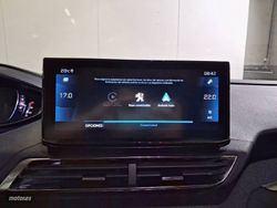 Peugeot 5008 1.5 BlueHDi 96kW S&S EAT8 Allure Pack - Miniatura 23