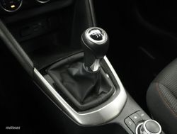 Mazda Mazda2 2 1.5 E-SKYACTIV-G 66KW HOMURA 5P - Miniatura 10