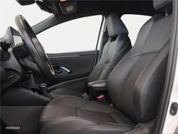 Toyota Yaris 1.5 120H Style Plus - Miniatura 12