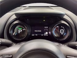 Toyota Yaris 1.5 120H Style Plus - Miniatura 14