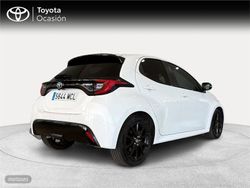 Toyota Yaris 1.5 120H Style Plus - Miniatura 18