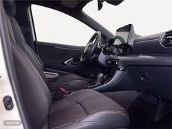 Toyota Yaris 1.5 120H Style Plus - Miniatura 6