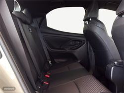 Toyota Yaris 1.5 120H Style Plus - Miniatura 7