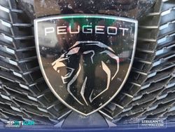 Peugeot 3008 1.2 107KW eDCS6 Allure - Miniatura 24