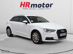 Audi A3 Attraction 1.6 TDI clean diesel 81 kW (110 CV) - Miniatura 1