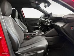 Peugeot 2008 PureTech 100 S&S Allure 75 kW (100 CV) - Miniatura 12