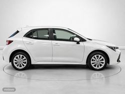 Toyota Corolla 140H Business 103 kW (140 CV) - Miniatura 2