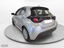 Toyota Yaris HYBRID 116 CV Dynamic Business 5p - Miniatura 3