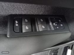 Volvo XC40 1.5 T4 Recharge PHEV Essential Auto - Miniatura 24