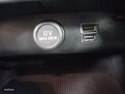 Volvo XC40 1.5 T4 Recharge PHEV Essential Auto - Miniatura 30