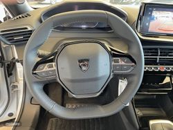 Peugeot 2008 Puretech 100 S&S 6 Vel. MAN Allure - Miniatura 13