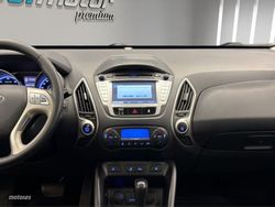 Hyundai ix35 2.0 CRDi 184cv Style Sky Nav Auto 4x4 - Miniatura 16