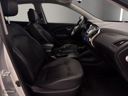 Hyundai ix35 2.0 CRDi 184cv Style Sky Nav Auto 4x4 - Miniatura 18