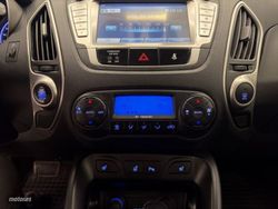 Hyundai ix35 2.0 CRDi 184cv Style Sky Nav Auto 4x4 - Miniatura 28