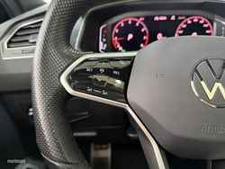 Volkswagen Tiguan R-Line 1.5 TSI 150CV DSG - Miniatura 22