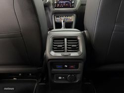 Volkswagen Tiguan R-Line 1.5 TSI 150CV DSG - Miniatura 30