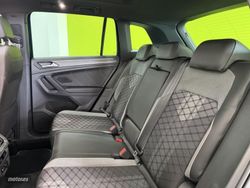 Volkswagen Tiguan R-Line 1.5 TSI 150CV DSG - Miniatura 31